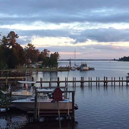 Bath Harbor Marina And Motel ภายนอก รูปภาพ